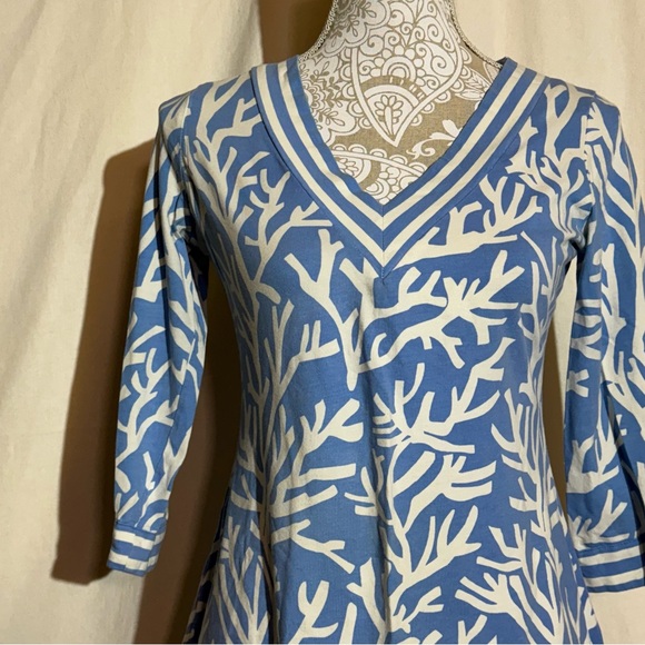 Barbara gerwitt // light blue, white coral print v neck dress sz small mar2 - Picture 2 of 8
